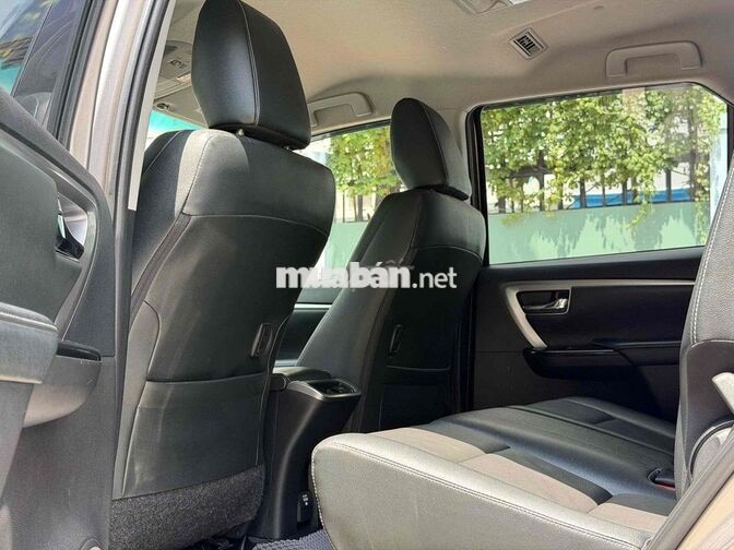 Toyota Fortuner 2022 2.4L 1 cầu Tự động Xám