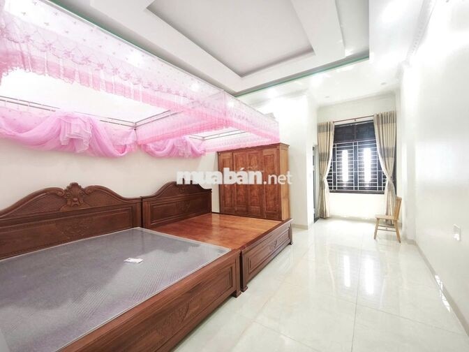 NHÀ 3 TẦNG MẶT TIỀN TRẦN NGUYÊN ĐÁN- CÓ THANG MÁY