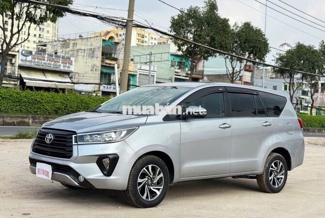 Toyota Innova 2020 Form mới 2021 Bạc