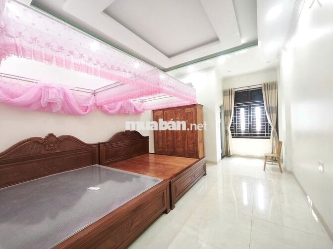 NHÀ 3 TẦNG MẶT TIỀN TRẦN NGUYÊN ĐÁN- CÓ THANG MÁY