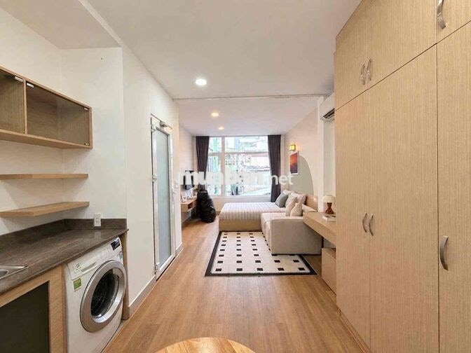 Studio mới full nội thất cửa sổ lớn ngay Lê Văn Sỹ Quận 3