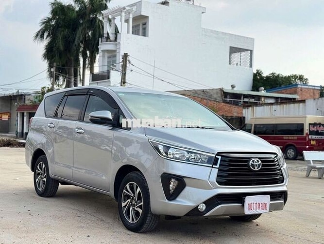 Toyota Innova 2020 Form mới 2021 Bạc