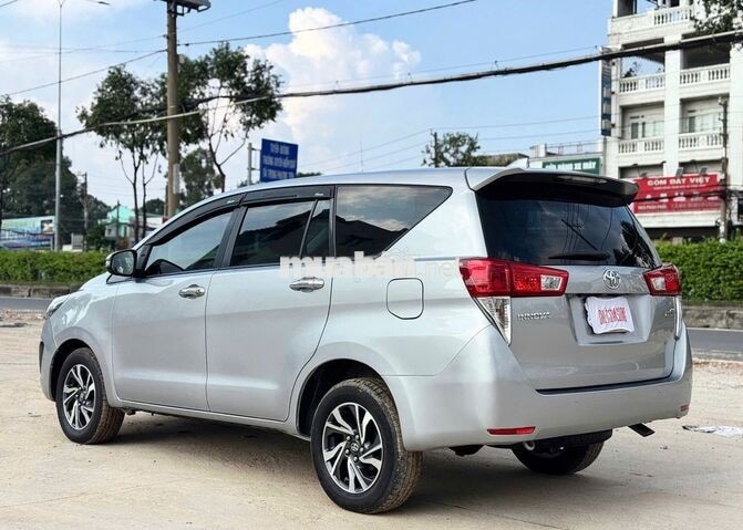 Toyota Innova 2020 Form mới 2021 Bạc
