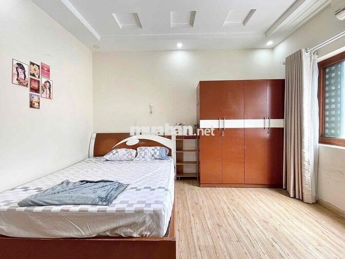 ✨Căn Ngay Cầu Bông Cửa Sổ Lớn - Full Nội Thất - Bếp Chung - Mới 100%