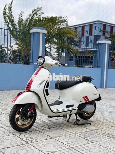 Piaggio Vespa GTS 300 Racing 2020 Trắng 19000 km