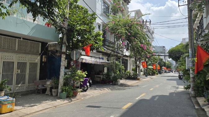 Nhà mặt tiền đường số 1 KDC Tân Mỹ, 5 tầng, 9pn, thu nhập ổn định, sh