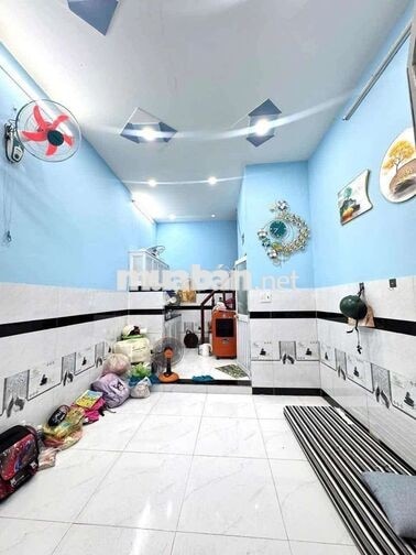 Cần bán nhà gấp, Hiệp Thành 17, Quận 12, Giá nhỉnh 2Tỷ, bớt Lộc.
