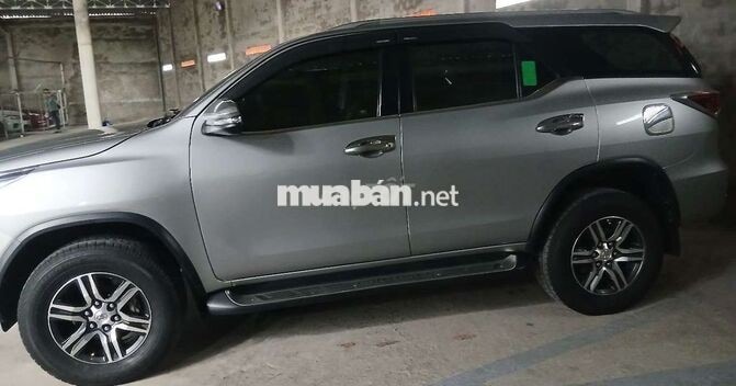 Chính chủ từ đầu bán Fortuner xe gia đình dầu sàn