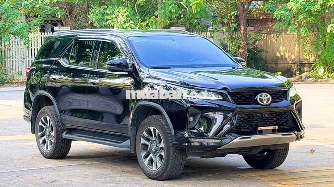 Toyota Fortuner Legender 2.4L 4x2 AT Sản xuất 2024