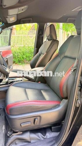 Toyota Fortuner Legender 2.4L 4x2 AT Sản xuất 2024