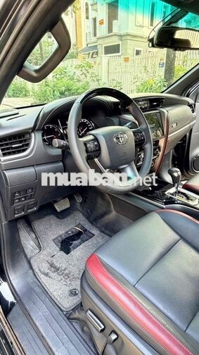 Toyota Fortuner Legender 2.4L 4x2 AT Sản xuất 2024