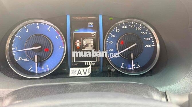 Toyota Fortuner 2024 Bạc 3000 km