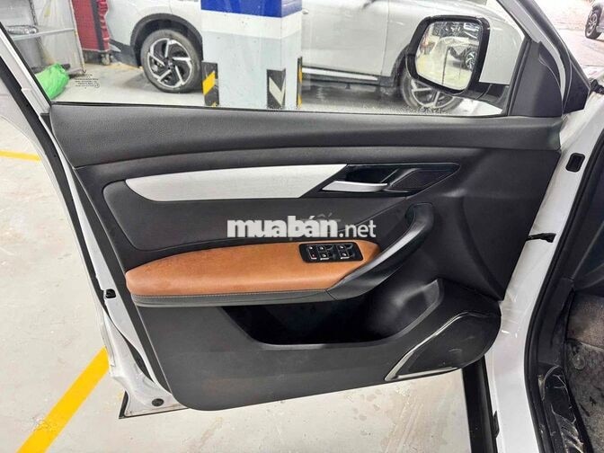 VinFast VF8 PLUS VIN25 Trắng 3 vạn km