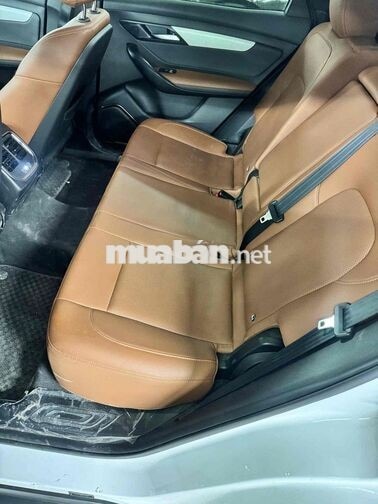 VinFast VF8 PLUS VIN25 Trắng 3 vạn km
