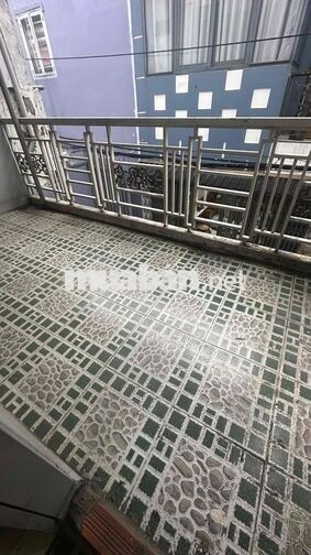 Bán nhà Lê Văn Quới. 49m2, 2T đúc thật, sát mặt tiền. hẻm xe hơi, 4ty1