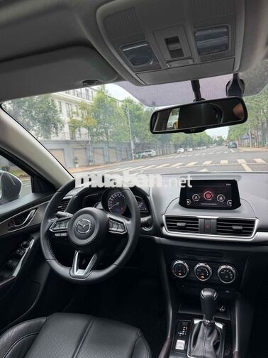 Mazda Mazda 3 2017 HatchBack Sport Trắng