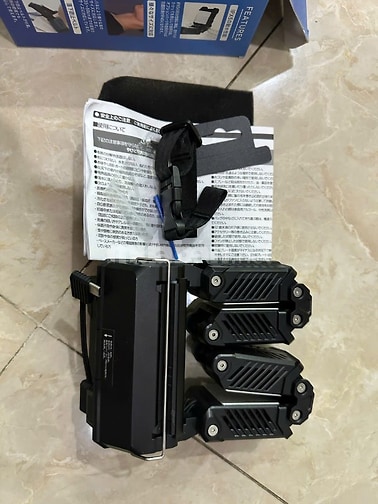 Quạt đeo cổ Thanko Neck Cooler Pro R4 Đen