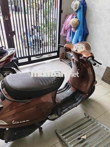 Piaggio Vespa Nâu Xe tay ga
