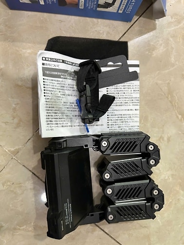 Quạt đeo cổ Thanko Neck Cooler Pro R4 Đen