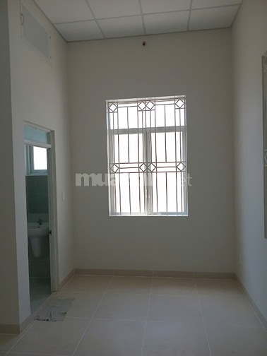 Cho thuê nhà nguyên căn 61 Đường Lê Thị Mai, Xã Bà Điểm, 8x28.5