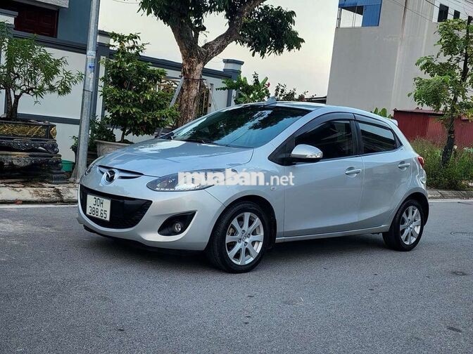 Mazda 2S sx2013 AT ,chính chủ chạy 8,2vkm.