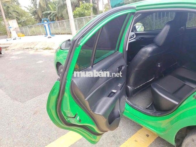 Toyota Vios E 2024 Số sàn Xanh lá