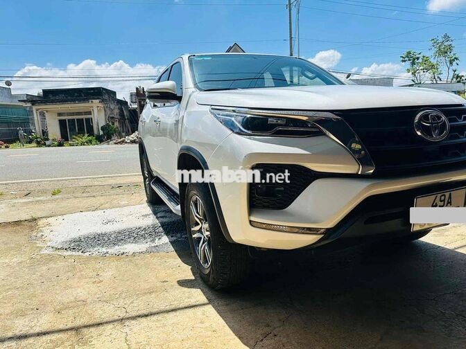 Toyota Fortuner 2022 Trắng Tự động 75.000 km