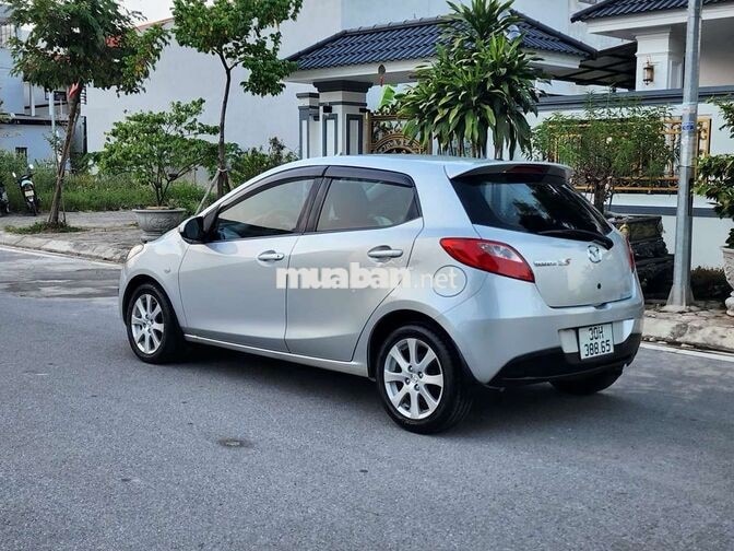 Mazda 2S sx2013 AT ,chính chủ chạy 8,2vkm.