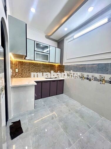 Bán nhà sổ Hồng đồng sở hữu tặng Nội Thất Cơ Bản 