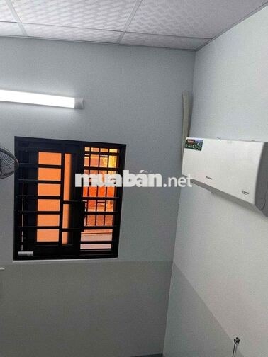Phòng Gác Lửng Đẹp Như Hình – Có Sẵn Tủ Lạnh + Tủ Quần Áo – Giá Tốt Và