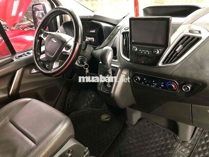 Bán Ford Tourneo Titanium 2019 xuất hoá đơn cao