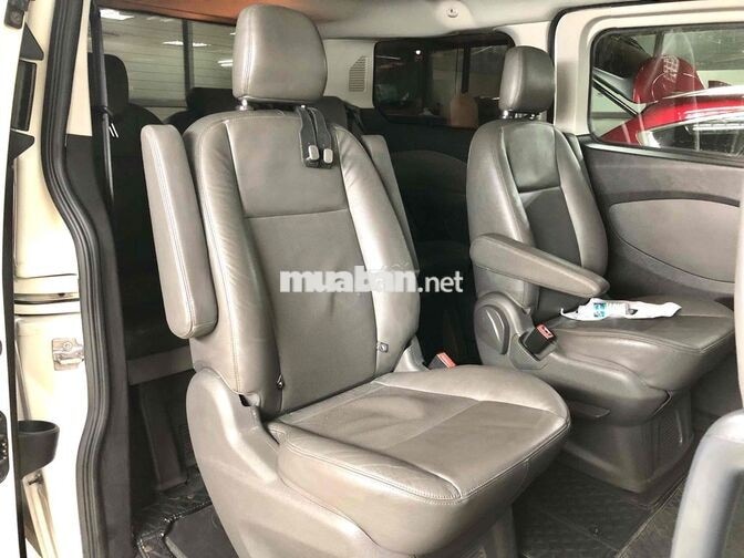 Bán Ford Tourneo Titanium 2019 xuất hoá đơn cao