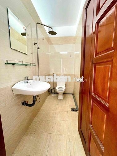 Phòng Ban Công Cho Thuê Tại Trần Văn Đang Quận 3 Gần Đường Lê Văn Sỹ