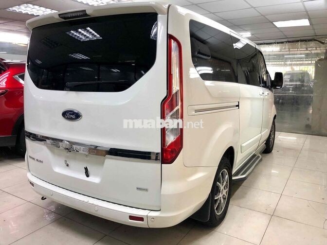 Bán Ford Tourneo Titanium 2019 xuất hoá đơn cao