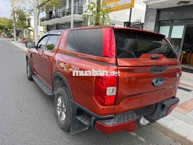 Ford Ranger XLS AT 2024 Đỏ cam lên nấp thùng cao