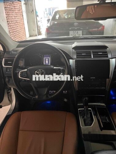 Toyota Camry 2.5Q 2017 Bạc 90.000 km