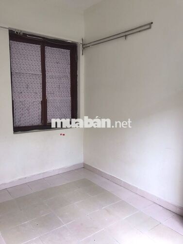 khu tập thể Sông Đà H1 H4, 445 Nguyễn Trãi, gần ngã tư Khuất Duy Tiến