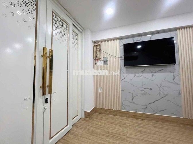 CẦN BÁN LẠI CĂN NHÀ CÓ 2 MẶT HẺM THÔNG THOÁNG 391 TRẦN HƯNG ĐẠO