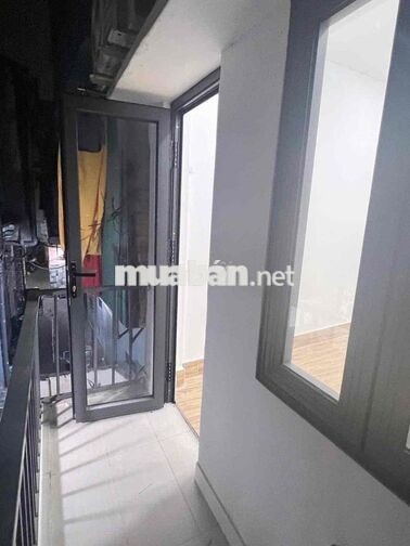 CẦN BÁN LẠI CĂN NHÀ CÓ 2 MẶT HẺM THÔNG THOÁNG 391 TRẦN HƯNG ĐẠO
