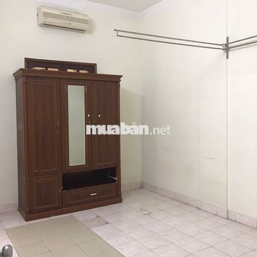 khu tập thể Sông Đà H1 H4, 445 Nguyễn Trãi, gần ngã tư Khuất Duy Tiến