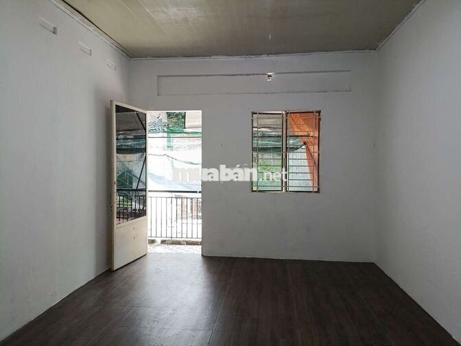 Nhà riêng 2PN gần sân bay TSN, bệnh viện Tâm Anh và công viên HVT 