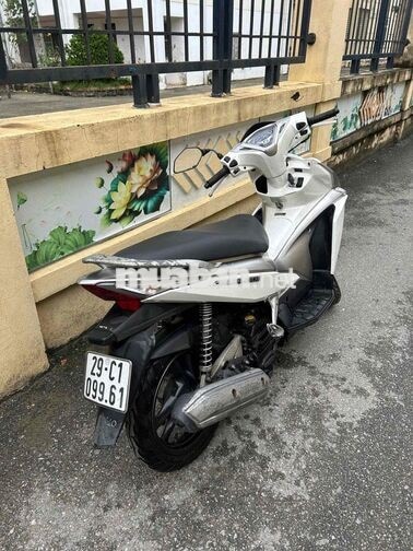 Honda Air Blade Trắng