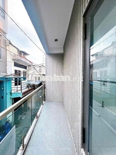 CHO THUÊ NHÀ TRỆT LỬNG LẦU 3 PHÒNG NGỦ HẺM 89 HUỲNH THÚC KHÁNG GẦN CHO