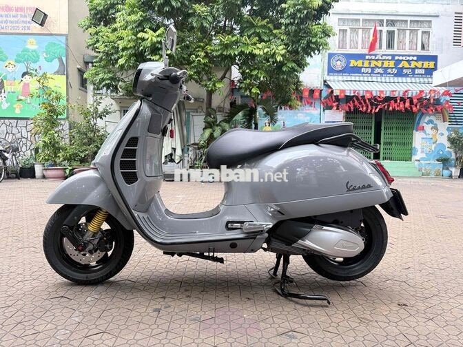 Piaggio GTS 300 HPE Xám xi măng