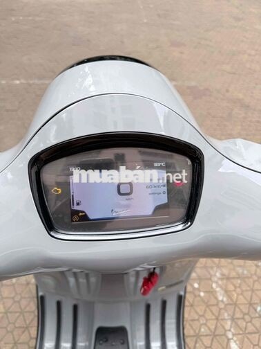 Piaggio GTS 300 HPE Xám xi măng