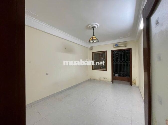 CHO THUÊ NHÀ NGUYÊN CĂN THÁI HÀ - LÁNG HẠ. ĐỦ 2 HỘ GIA ĐÌNH Ở CHUNG.