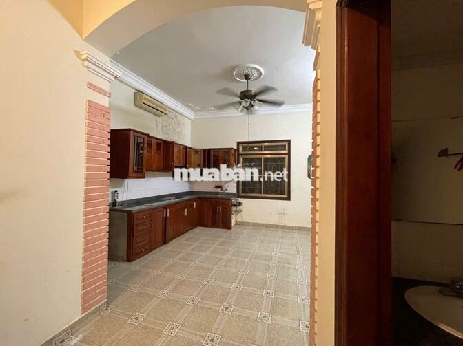 CHO THUÊ NHÀ NGUYÊN CĂN THÁI HÀ - LÁNG HẠ. ĐỦ 2 HỘ GIA ĐÌNH Ở CHUNG.