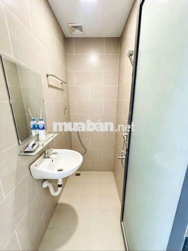 cho thuê nhà mới đường 30/4 đậu ô tô - gần Đài Truyền hình 