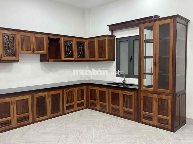 Nhà 4 Tầng  trục chính đường D1 Lộ giới 30m đầu đường Kế bên QL1A