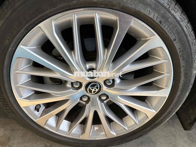 Toyota Camry 2.5 Q 2021 Đen Thái Lan